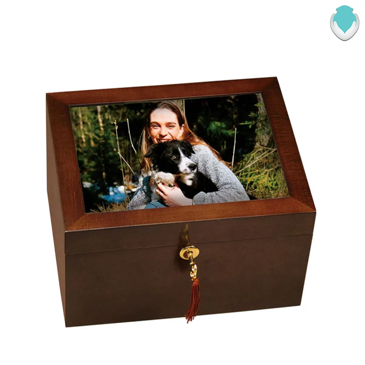 Fidelis III - Large Wood Urn