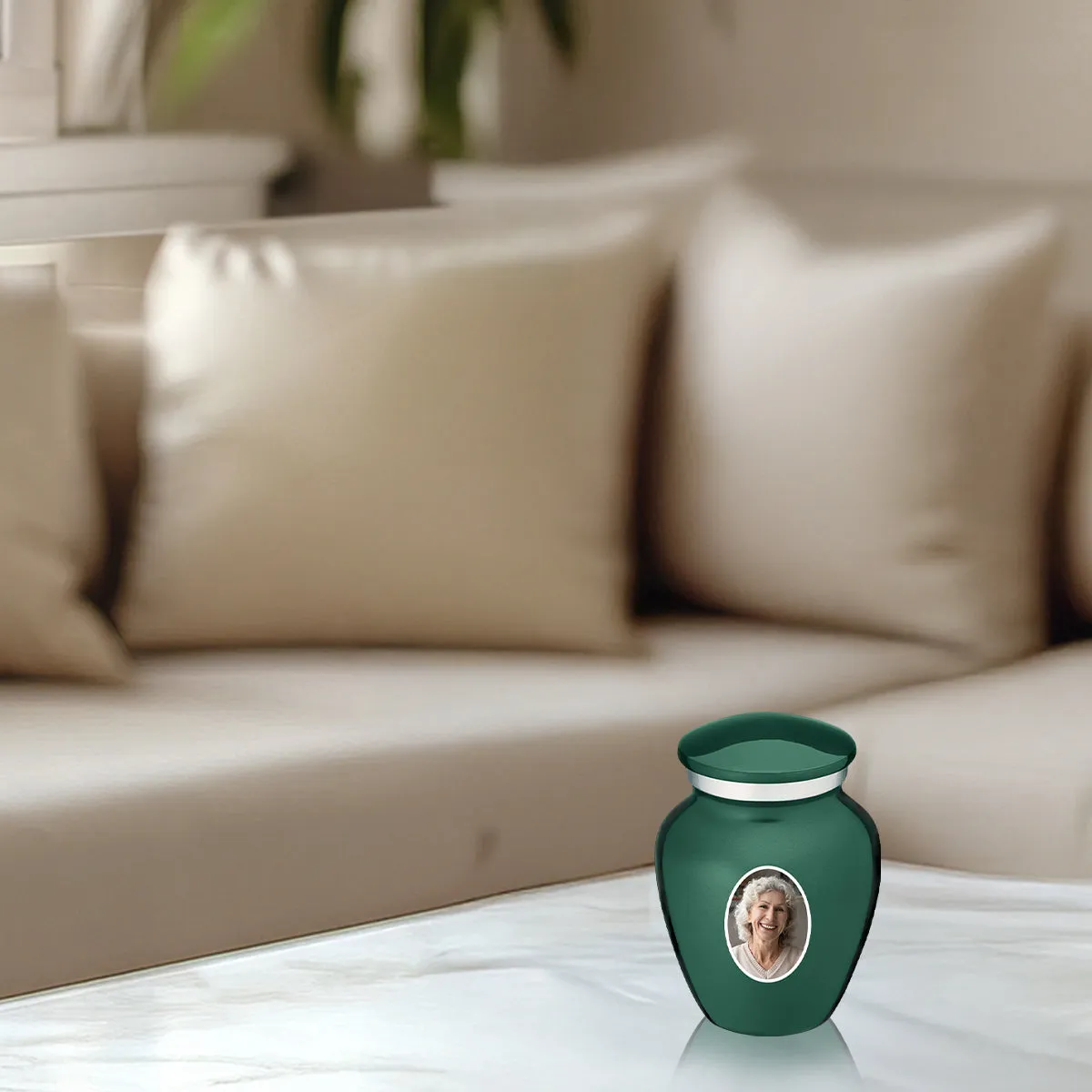 Keepsake Embrace Green Portrait Cremation Urn
